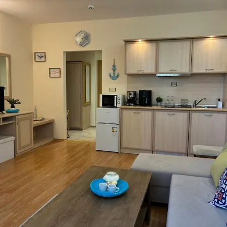 Appartement Good Vibes Avalon - уютен, двустаен с басейн, тераса и Wi-fi
